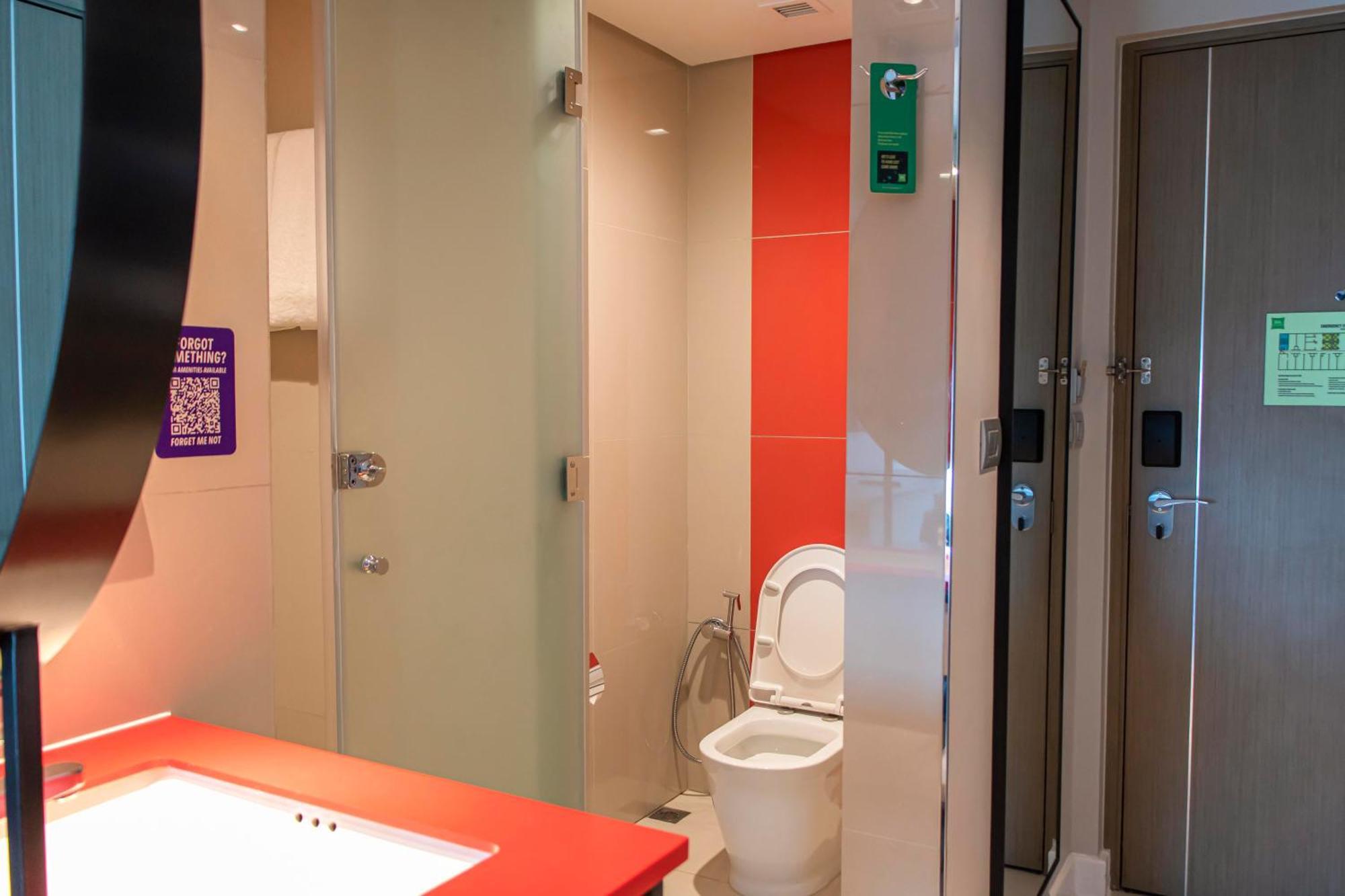 Ibis Styles Manila Araneta City เกซอนซิตี้ ภายนอก รูปภาพ